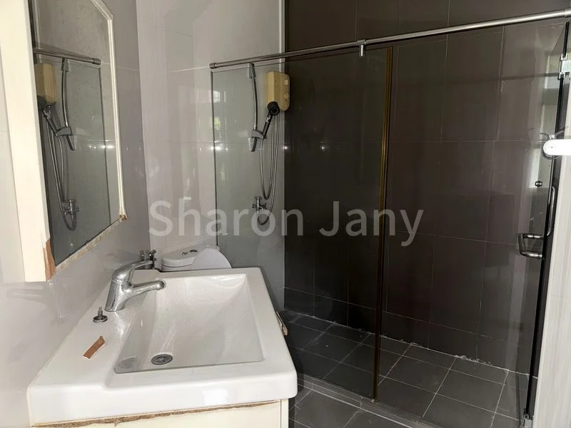 3 Bed Condo for Rent in  Gilstead Court - Image 8
