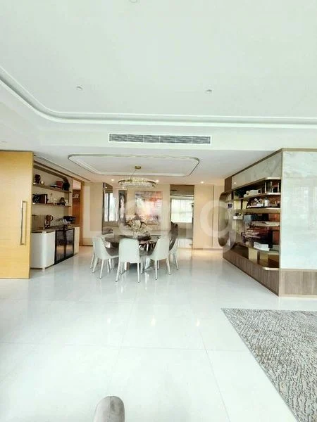 4 Bed Condo for Sale in  Cliveden At Grange - Image 10