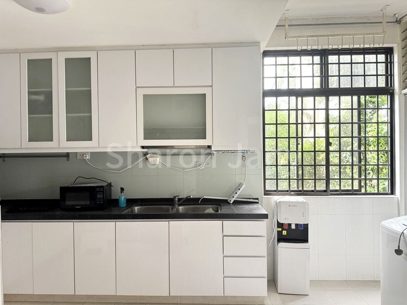 3 Bed Condo for Rent in  Gilstead Court - Image 5