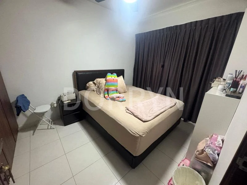 Executive HDB for Sale in  119A Rivervale Drive - Image 3