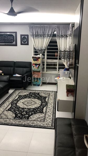 4 Room (4A) HDB for Rent in  410A Fernvale Road - Image 2