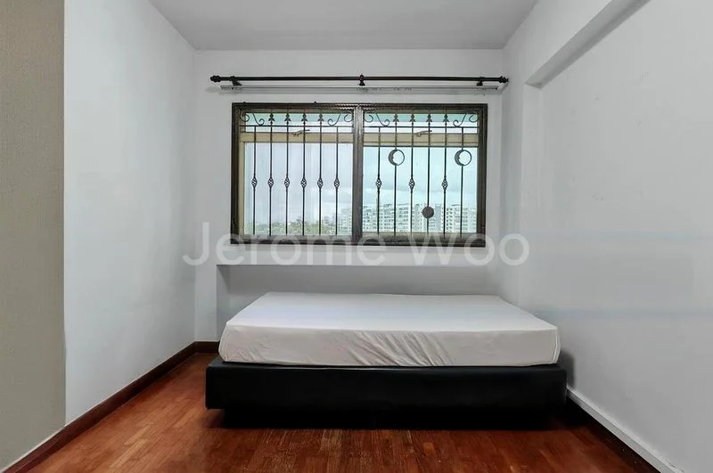 Premium HDB for Sale in  132 Edgedale Plains - Image 3