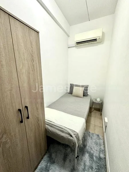 Common Room (Condo) for Rent in  Sai Ho Building - Image 2