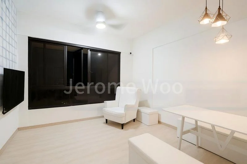 3 Room (3A) HDB for Sale in  464B Bukit Batok West Avenue 8 - Image 3