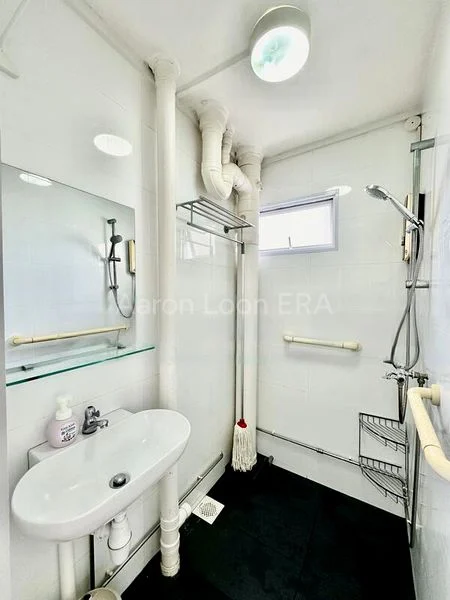 4 Room (4I) HDB for Rent in  42 Bedok South Road - Image 2