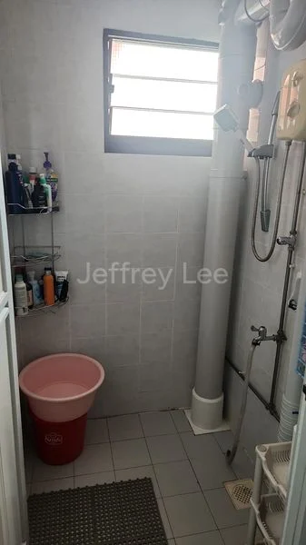 Common Room (HDB) for Rent in  128 Kim Tian Road - Image 3