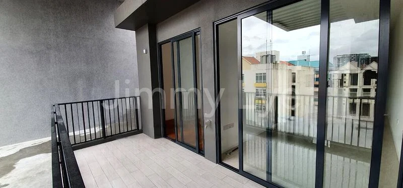 2 Bed Condo for Sale in  Rezi 35 - Image 3