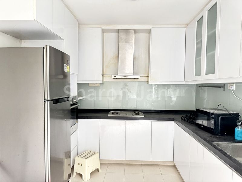 3 Bed Condo for Rent in  Gilstead Court - Image 7