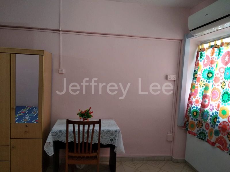 Common Room (HDB) for Rent in  104 Tampines Street 11 - Image 2
