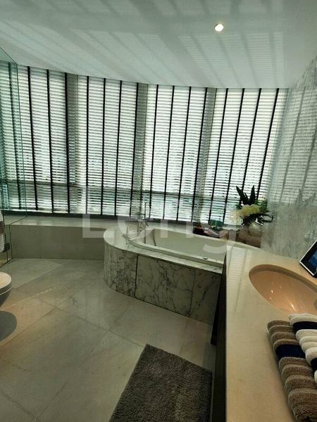 4 Bed Condo for Sale in  Cliveden At Grange - Image 18
