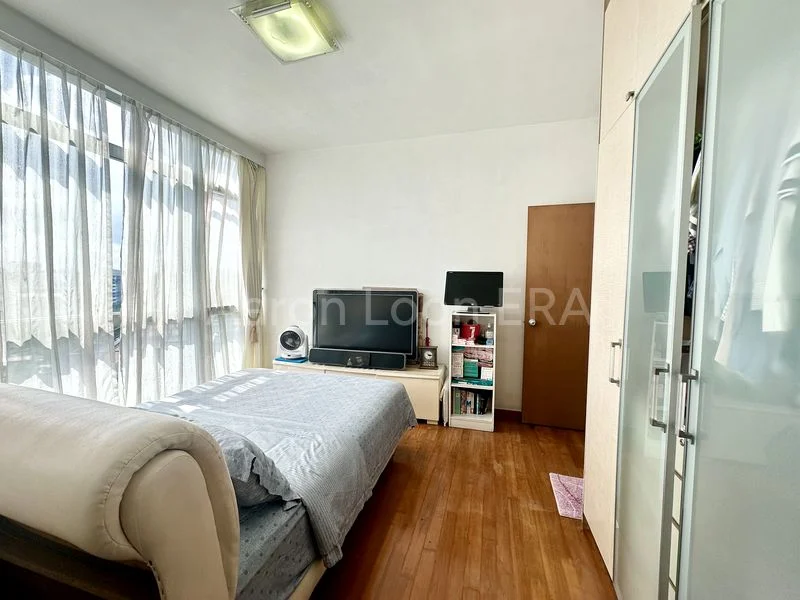 3 Bed Condo for Sale in  Hillview Regency - Image 6