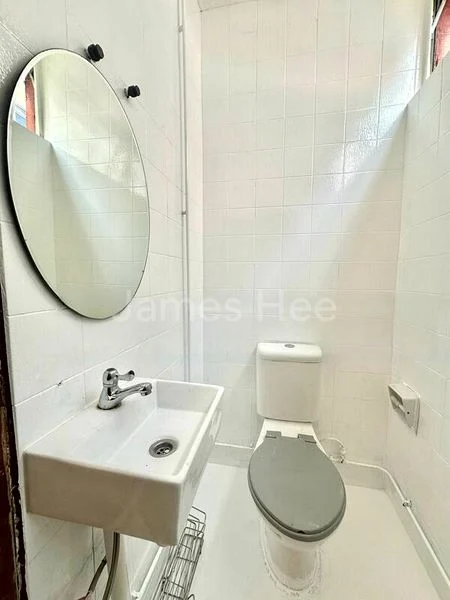 Common Room (Condo) for Rent in  Sai Ho Building - Image 5