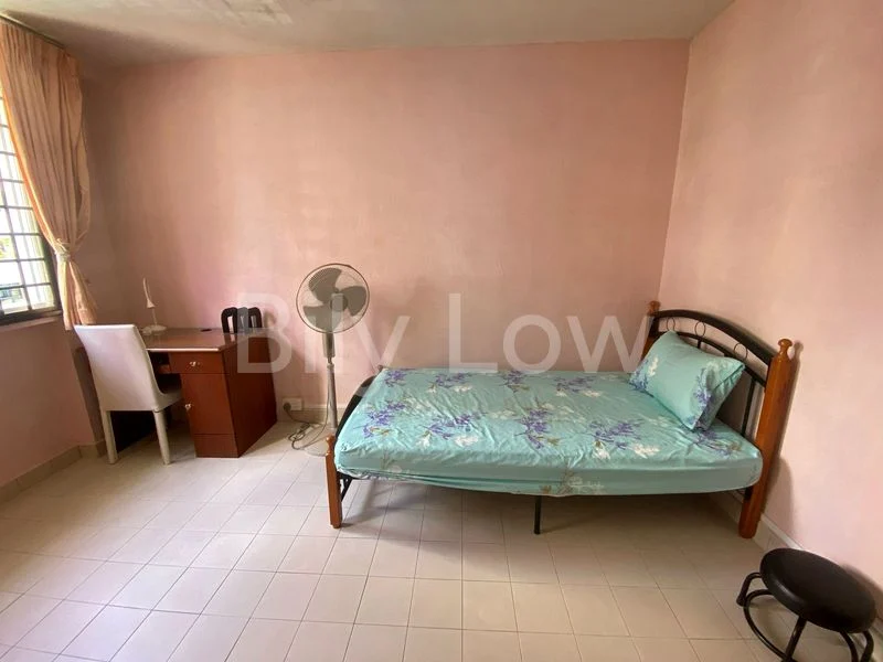 Common Room (HDB) for Rent in  348 Ubi Avenue 1 - Image 1