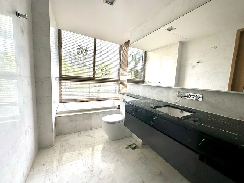 5 Bed Condo for Rent in  Aalto - Image 11