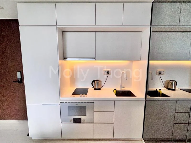 1 Bed Condo for Sale in  Fulcrum - Image 4