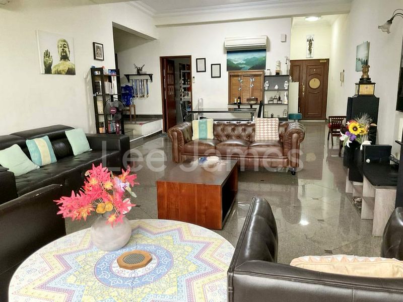 3 Bed Condo for Rent in  Rich Mansions - Image 8