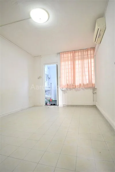 4 Room HDB for Rent in  516 Hougang Avenue 10 - Image 5