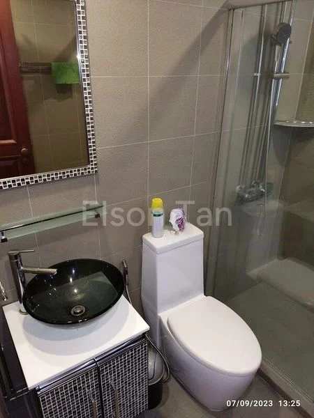 1 Bed Condo for Rent in  Valley Park - Image 2