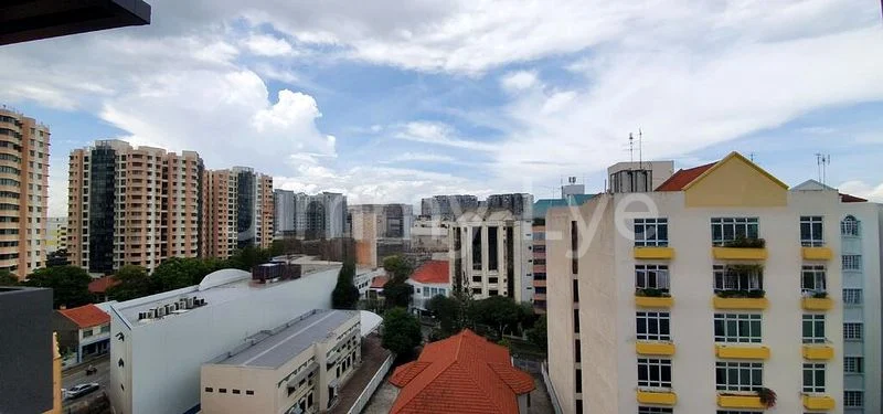 2 Bed Condo for Sale in  Rezi 35 - Image 1