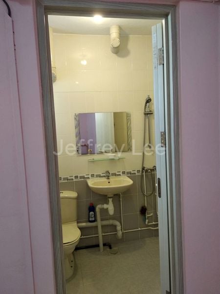 Common Room (HDB) for Rent in  104 Tampines Street 11 - Image 3