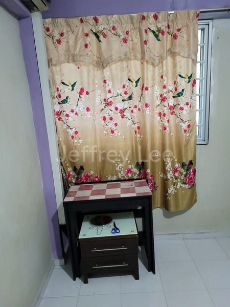 Common Room (HDB) for Rent in  607 Hougang Avenue 4 - Image 1