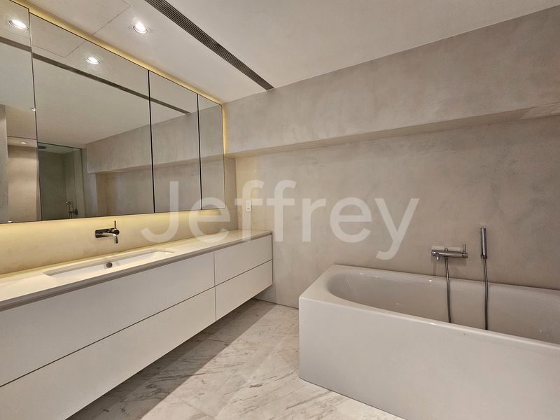 4+1 Bed Condo for Rent in  Beverly Hill - Image 29