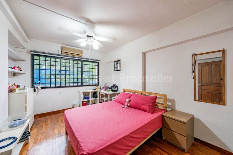 Executive HDB for Sale in  541 Pasir Ris Street 51 - Image 5