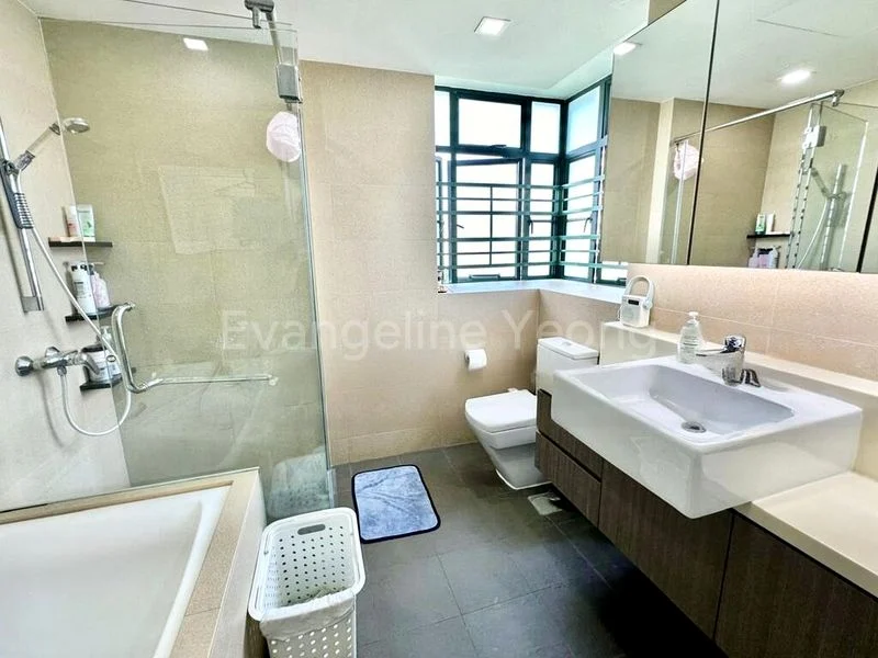4 Bed Condo for Sale in  The Springbloom - Image 5