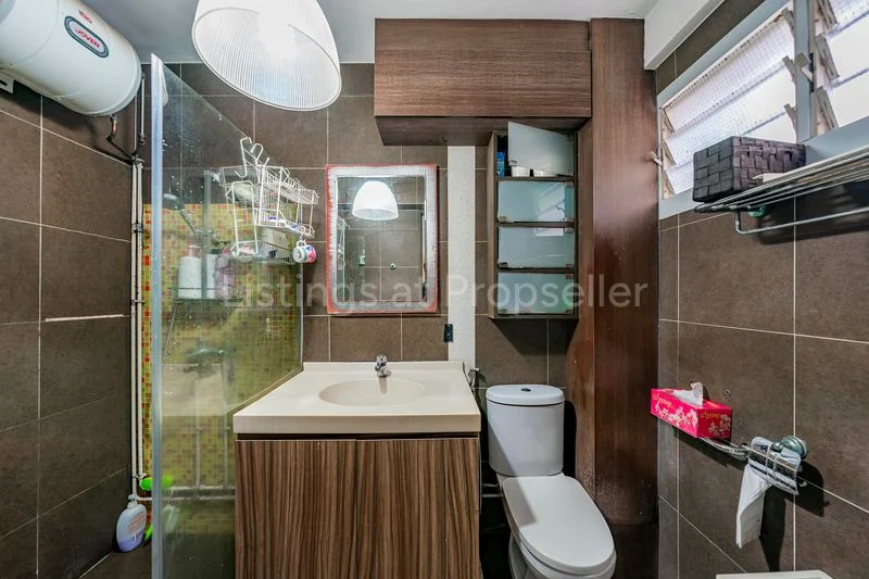 Executive HDB for Sale in  541 Pasir Ris Street 51 - Image 9