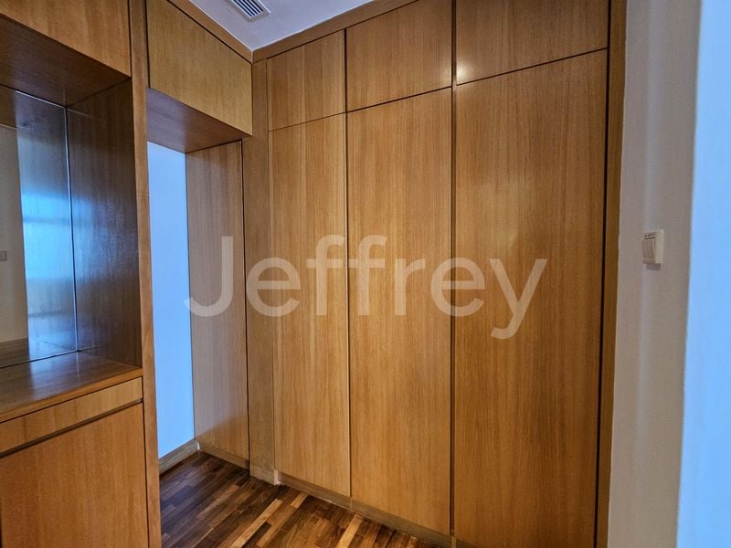 3+1 Bed Condo for Rent in  The Colonnade - Image 16