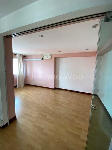 Maisonette HDB for Sale in  327 Jurong East Street 31 - Image 9