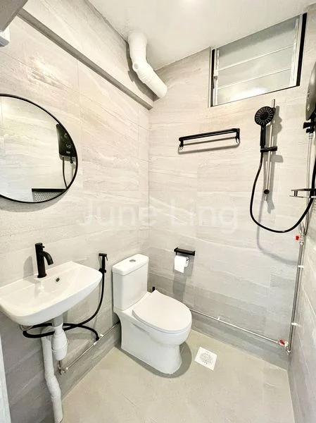 6 Bed Apartment (Condo) for Sale in  People's Park Complex - Image 11