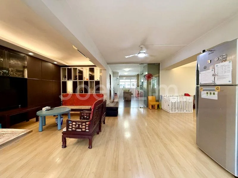Jumbo HDB for Sale in  460 Tampines Street 42 - Image 9