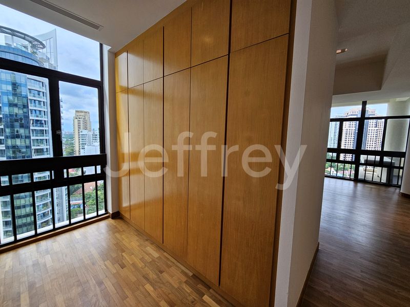 2+1 Bed Condo for Rent in  The Colonnade - Image 24