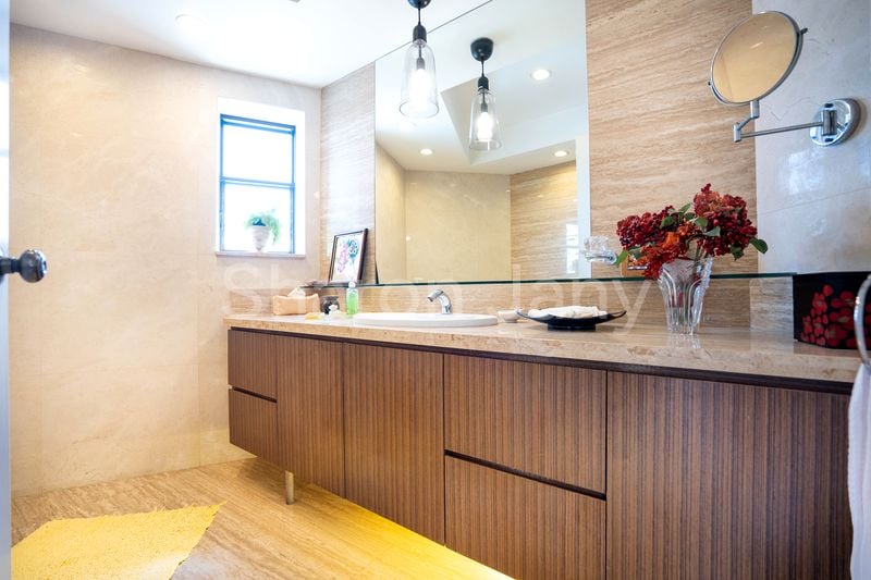 6 Bed Condo for Sale in  Balmoral Tower - Image 5