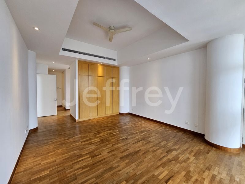 2+1 Bed Condo for Rent in  The Colonnade - Image 22