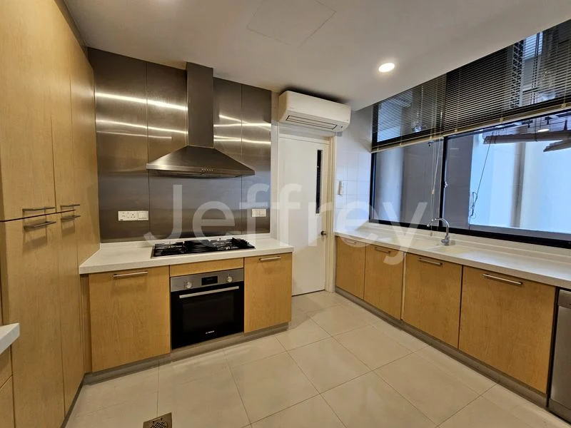 3+1 Bed Condo for Rent in  The Colonnade - Image 26