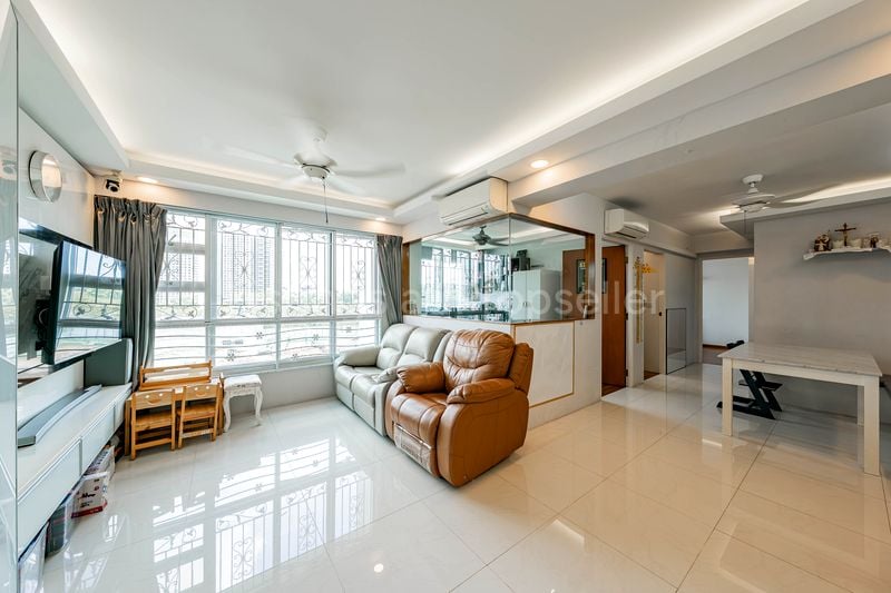 4 Room (4A) HDB for Sale in  117B Jalan Tenteram - Image 2