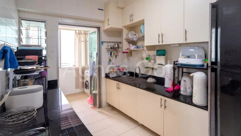 4 Room (4A) HDB for Sale in  421 Clementi Avenue 1 - Image 11