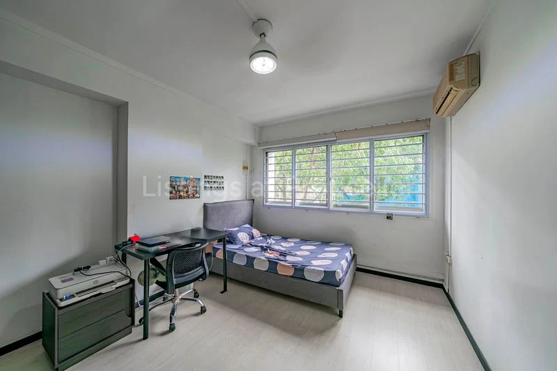 Executive HDB for Sale in  541 Pasir Ris Street 51 - Image 7
