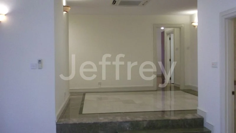 4+1 Bed Condo for Rent in  Leonie Condotel - Image 2