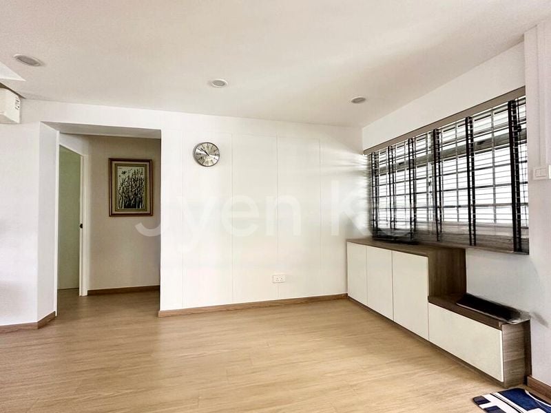 4 Room (4A) HDB for Sale in  245 Simei Street 5 - Image 2