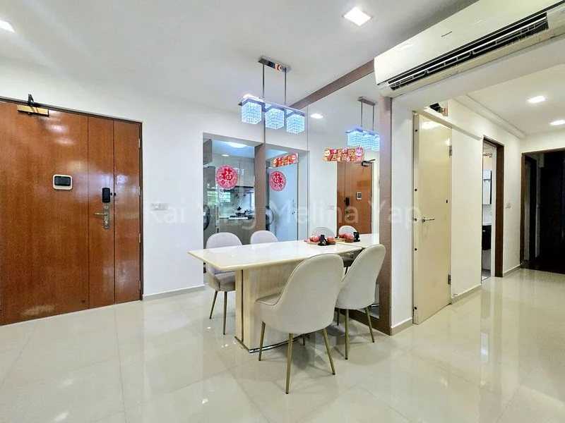 4 Room (4A) HDB for Sale in  208B Compassvale Lane - Image 5