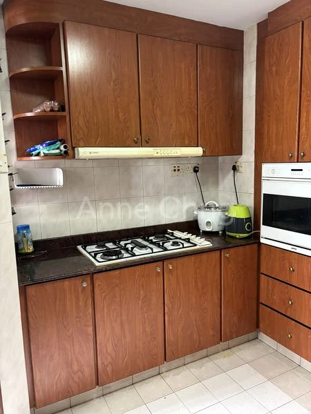 2 Bed Apartment (Condo) for Sale in  Harbourlights - Image 5