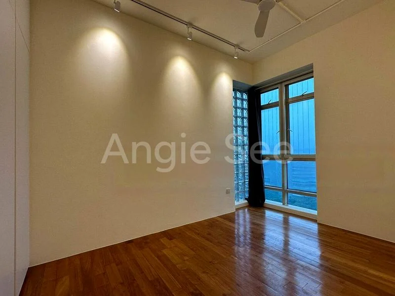 3 Bed Condo for Sale in  Parc Palais - Image 2