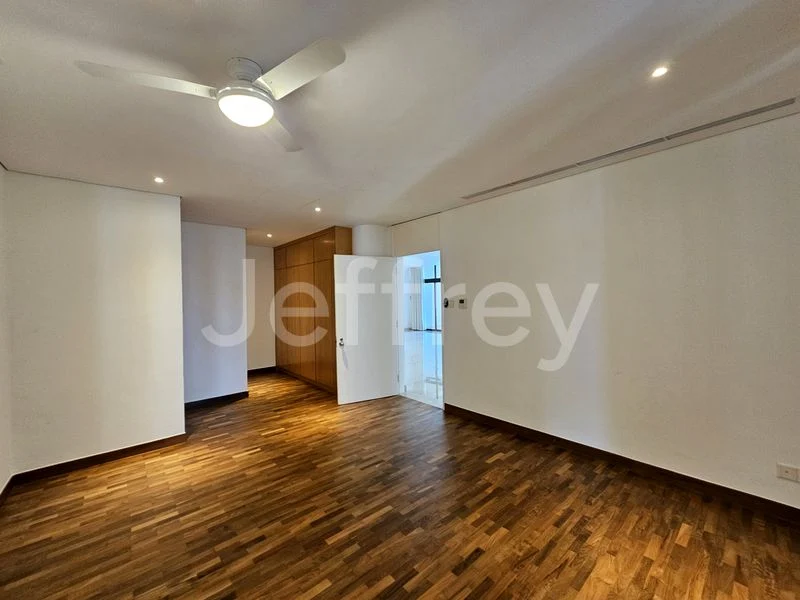 3+1 Bed Condo for Rent in  The Colonnade - Image 9