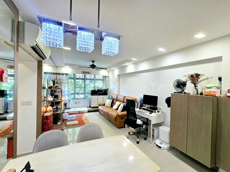 4 Room (4A) HDB for Sale in  208B Compassvale Lane - Image 4