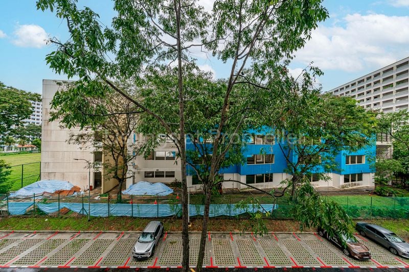 Executive HDB for Sale in  541 Pasir Ris Street 51 - Image 12