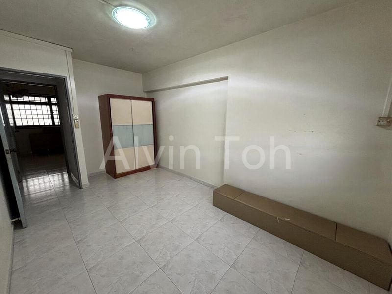 4 Room (4A) HDB for Sale in  331 Sembawang Close - Image 9
