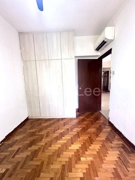 3 Bed Condo for Sale in  Castle Green - Image 8